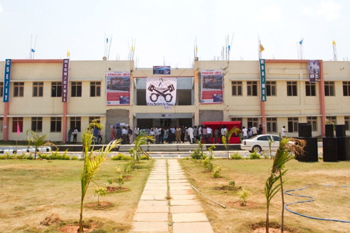 https://cache.careers360.mobi/media/colleges/social-media/media-gallery/7290/2019/1/5/Campus View of Lakshya Institute of Management Shamirpet_Campus-View.jpg